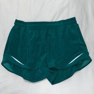 Lululemon Hotty Hot Short